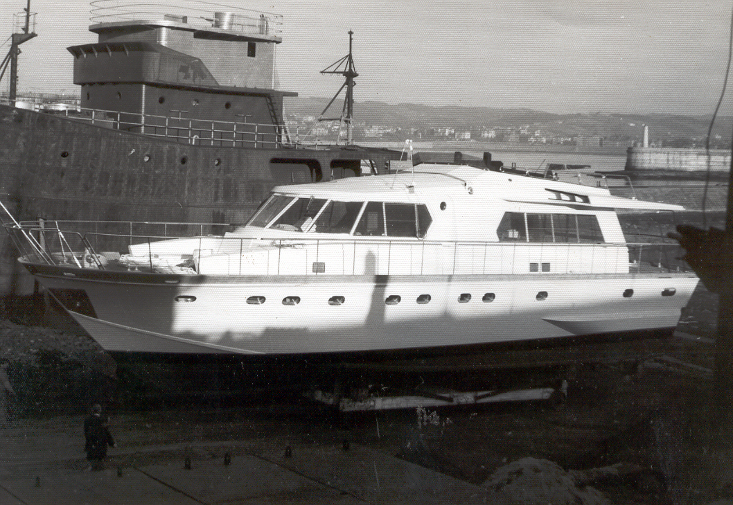 Yates Revilo 4